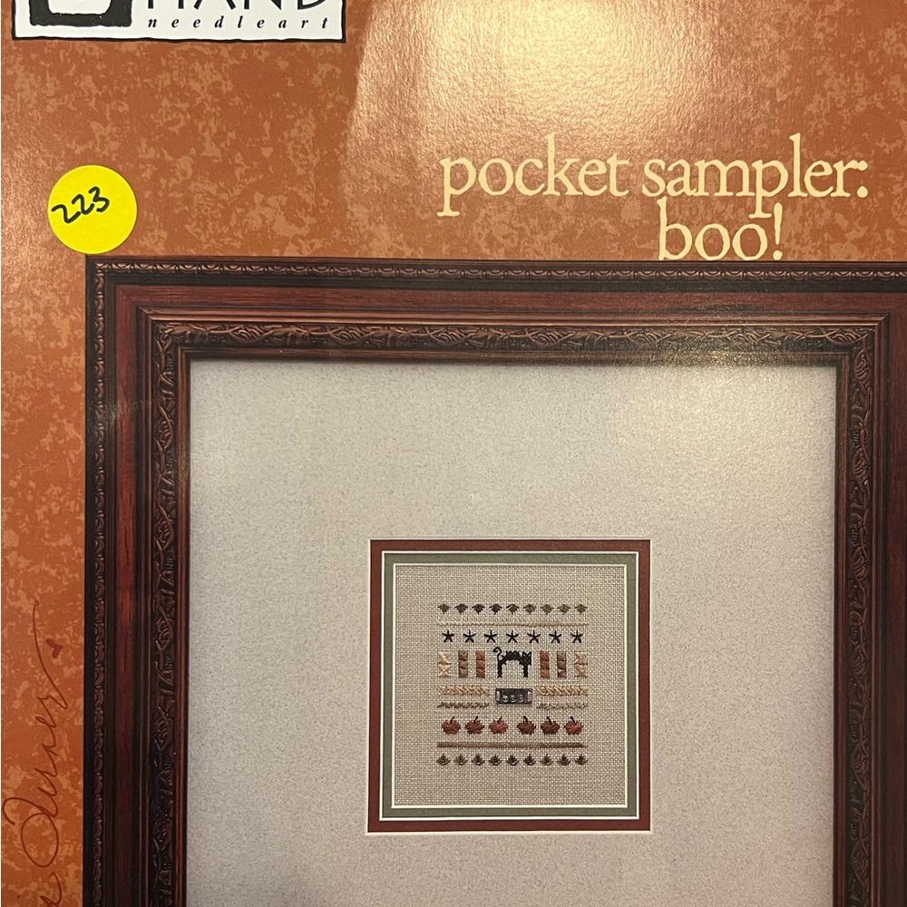 Pocket Sampler Boo! - Heart In Hand‎ Needleart Cross Stitch Pattern Black Cat - Picture 2 of 5
